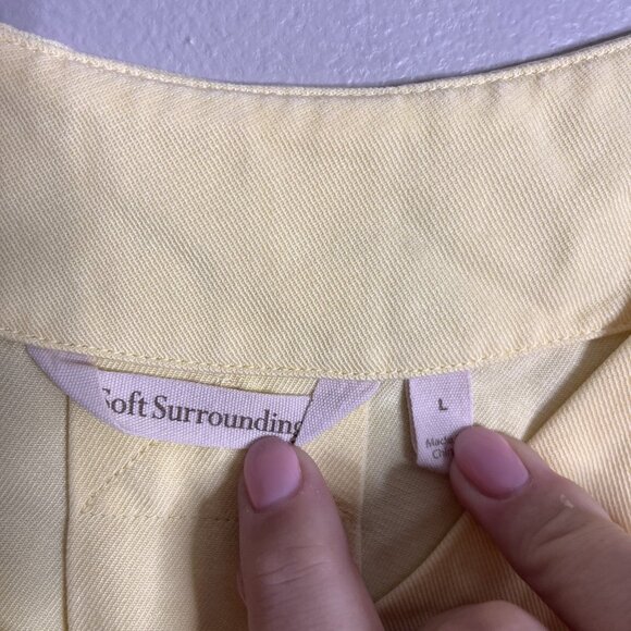 Soft Surroundings Size Large V-Neck Button Tencel Butter Yellow Blouse Top - Picture 5 of 8
